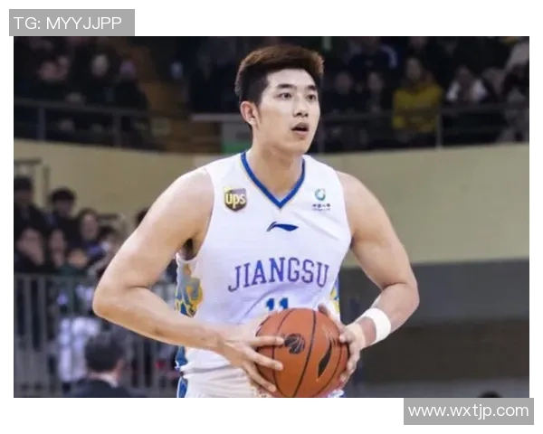 吴冠希：从篮球新星到职业生涯的辉煌蜕变之路